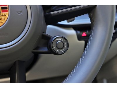 2020 Porsche 911 — миниатюра 44