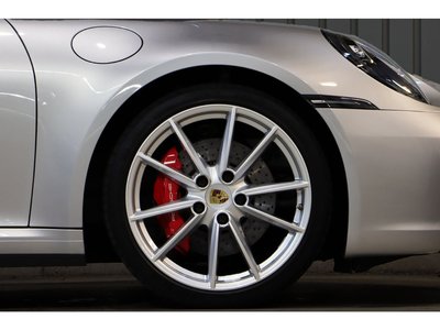 2020 Porsche 911 — миниатюра 33