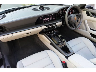 2020 Porsche 911 — миниатюра 36