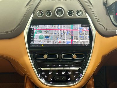 صورة 56 لـ 2021 Aston Martin DBX