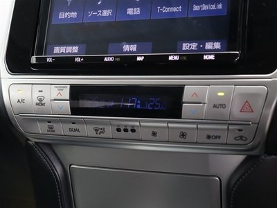 صورة 10 لـ 2019 Toyota LAND CRUISER PRADO