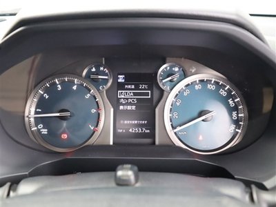 صورة 44 لـ 2019 Toyota LAND CRUISER PRADO