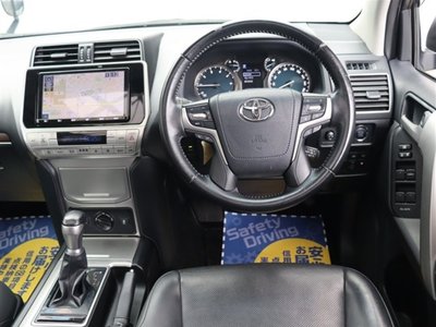 صورة 35 لـ 2019 Toyota LAND CRUISER PRADO