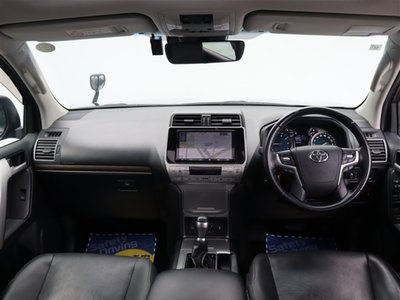 صورة 7 لـ 2019 Toyota LAND CRUISER PRADO