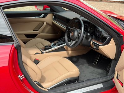 2020 Porsche 911 thumbnail 25