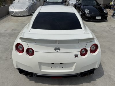 صورة 16 لـ 2014 Nissan GT-R