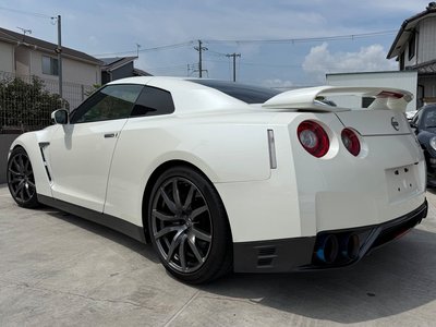 صورة 8 لـ 2014 Nissan GT-R
