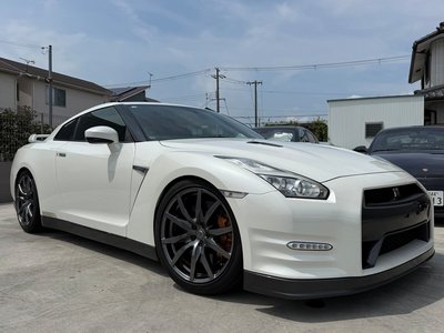 صورة 4 لـ 2014 Nissan GT-R
