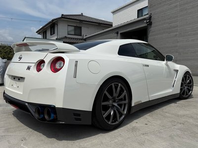 صورة 6 لـ 2014 Nissan GT-R