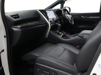 2022 Toyota ALPHARD — фото 24