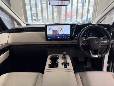 2024 Lexus LM 照片 38