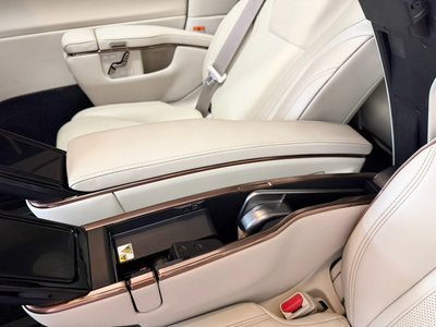 2024 Lexus LM 照片 61