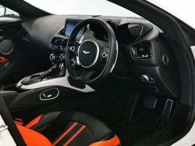 2018 Aston Martin VANTAGE 缩略图 9