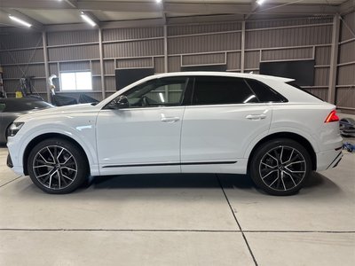 2022 AUDI Q8 — миниатюра 15