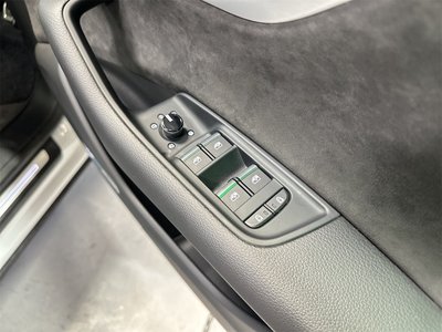 2022 AUDI Q8 — миниатюра 21