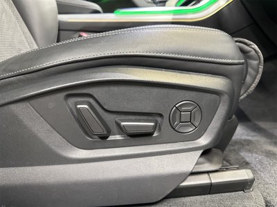 2022 AUDI Q8 — миниатюра 23