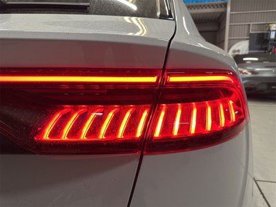 2022 AUDI Q8 — миниатюра 9