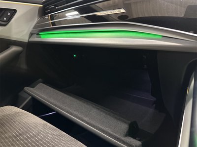 2022 AUDI Q8 — миниатюра 60