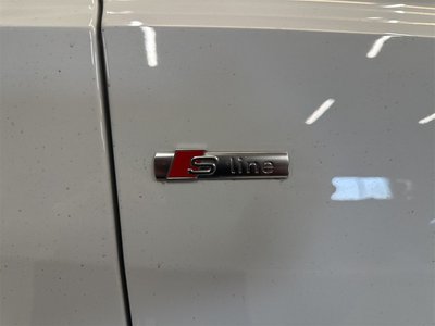 2022 AUDI Q8 — миниатюра 6