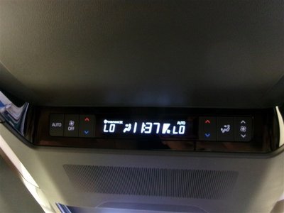 2023 Toyota VELLFIRE photo 9