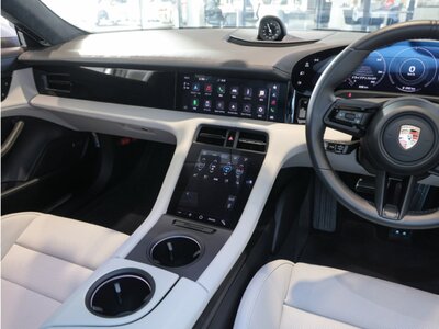 2023 Porsche TAYCAN 缩略图 10