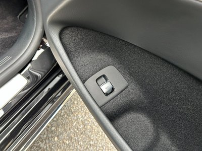 2024 Mercedes-BENZ E-CLASS thumbnail 31