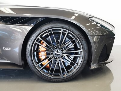 2021 Aston Martin DBS SUPERLEGGERA 照片 5