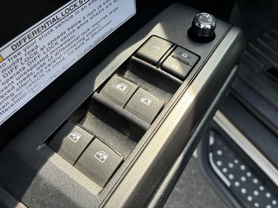 صورة 16 لـ 2020 Toyota TACOMA