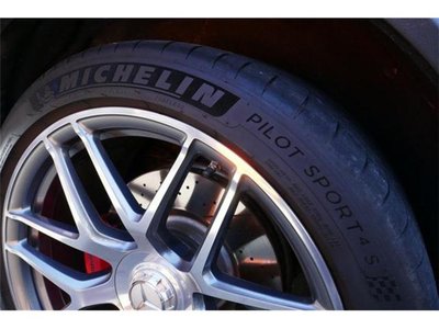 صورة 18 لـ 2018 Mercedes-BENZ GLC AMG