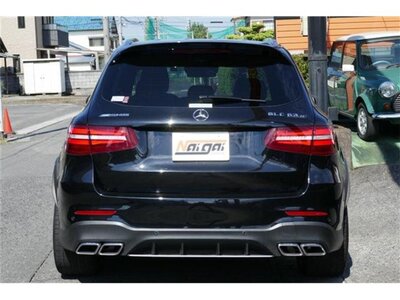 صورة 6 لـ 2018 Mercedes-BENZ GLC AMG
