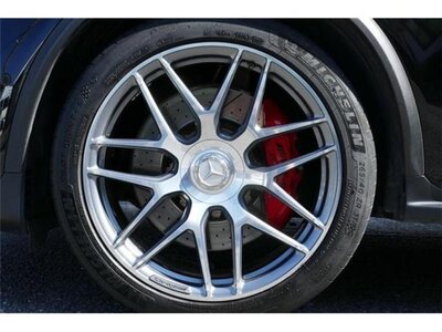 صورة 19 لـ 2018 Mercedes-BENZ GLC AMG
