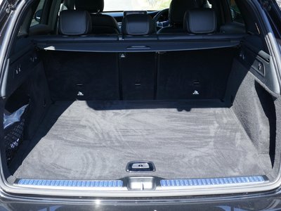 صورة 25 لـ 2018 Mercedes-BENZ GLC AMG