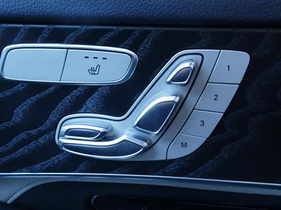 صورة 34 لـ 2018 Mercedes-BENZ GLC AMG
