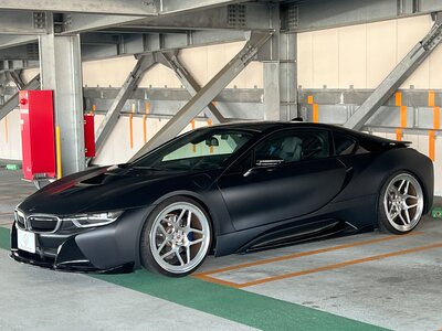 2015 BMW I8 — фото 9