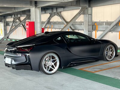 2015 BMW I8 — фото 23