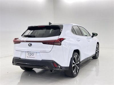 2023 Lexus UX — фото 18
