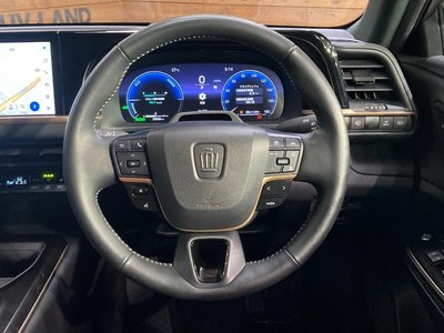 2025 Toyota CROWN SPORT photo 8