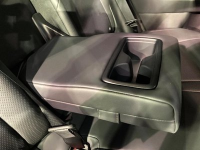 2025 Toyota CROWN SPORT thumbnail 38