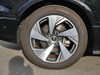 2025 AUDI Q6 E-TRON photo 18