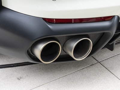 2020 Ferrari 812 GTS photo 28