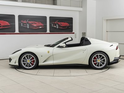 2020 Ferrari 812 GTS 照片 16