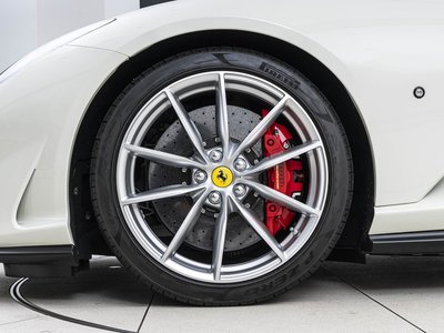 2020 Ferrari 812 GTS 照片 15