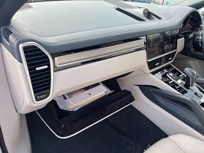 2020 Porsche CAYENNE thumbnail 73