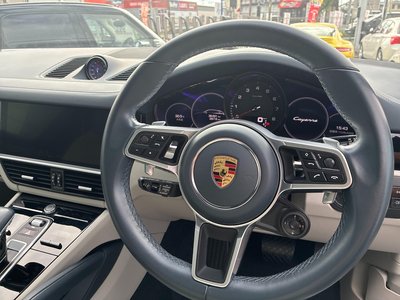 2020 Porsche CAYENNE thumbnail 62