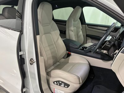 2020 Porsche CAYENNE photo 8