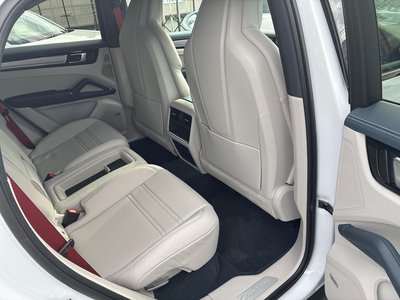 2020 Porsche CAYENNE thumbnail 65
