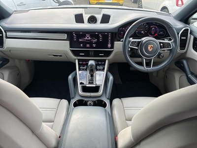 2020 Porsche CAYENNE thumbnail 66