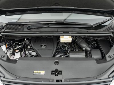 2024 Lexus LM photo 15