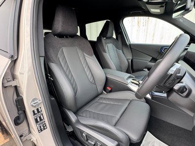 2025 BMW X3 thumbnail 32