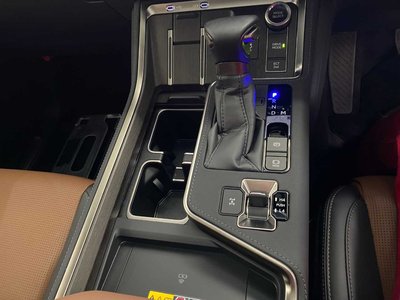2025 Lexus GX — миниатюра 22